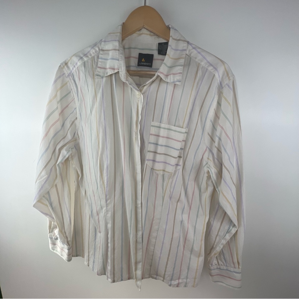VINTAGE LIZ SPORT White Pastel Rainbow Striped Button Up